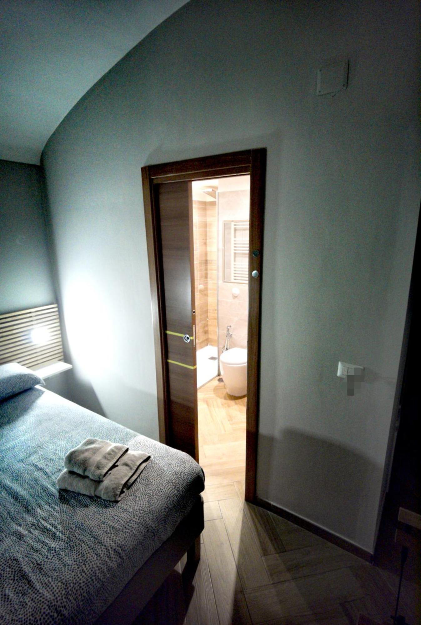 Trebis Villa Napoli Bagian luar foto